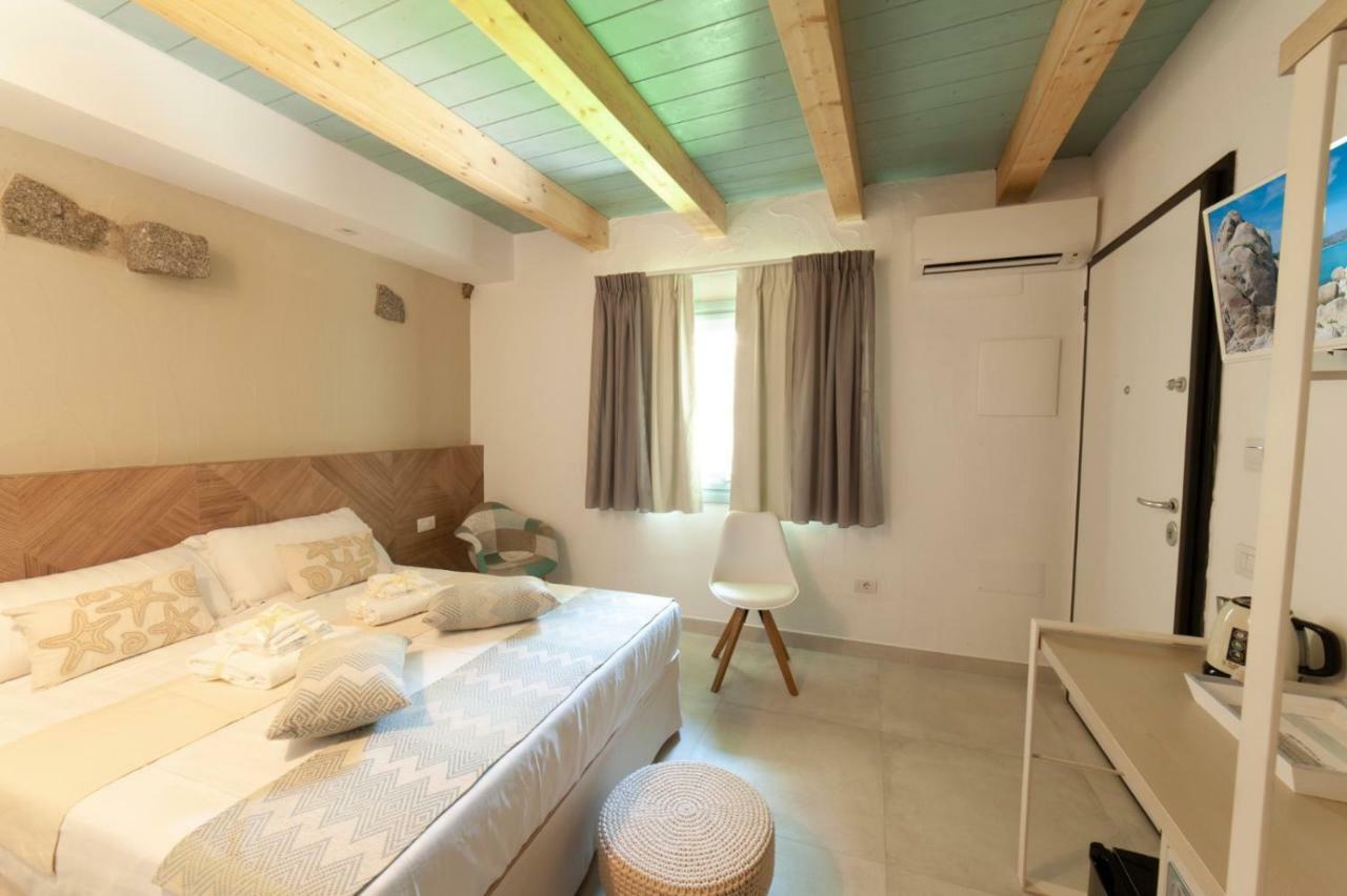 Perdas Rooms Villasimius Eksteriør billede