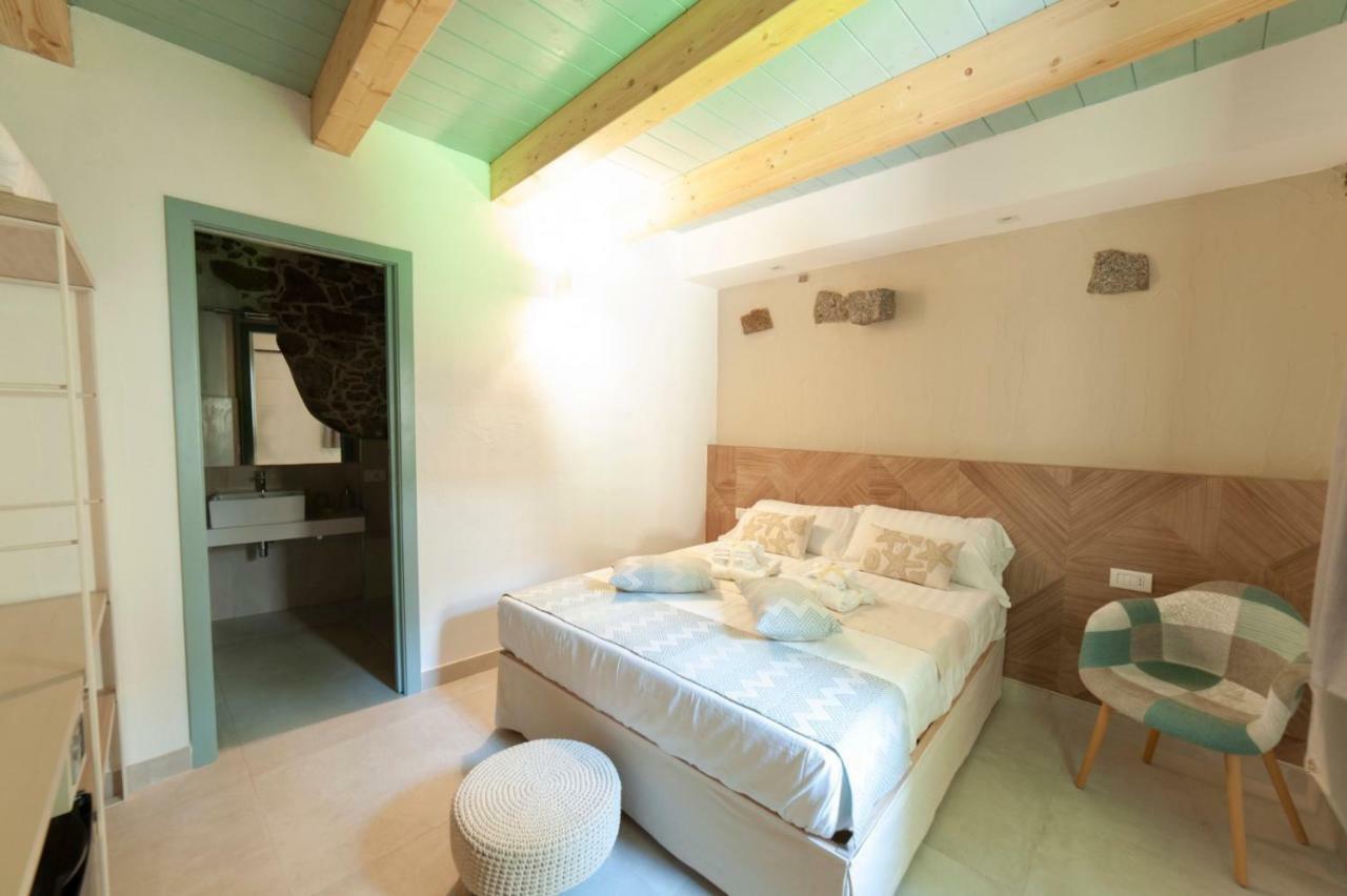 Perdas Rooms Villasimius Eksteriør billede