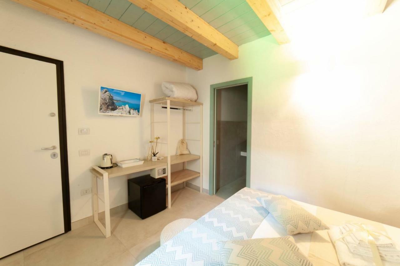 Perdas Rooms Villasimius Eksteriør billede