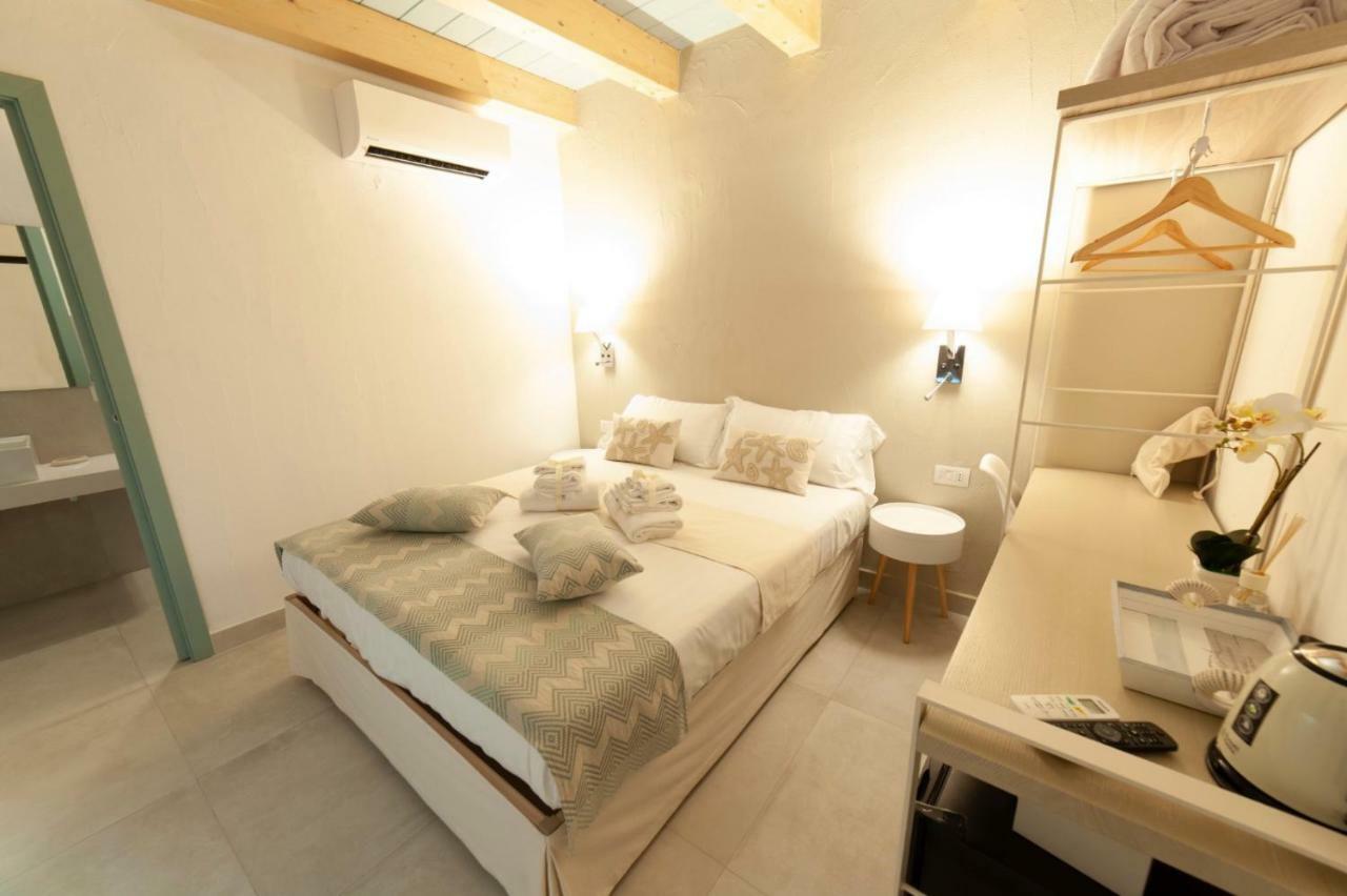 Perdas Rooms Villasimius Eksteriør billede