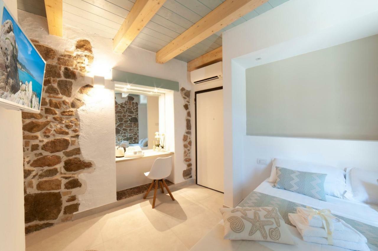Perdas Rooms Villasimius Eksteriør billede
